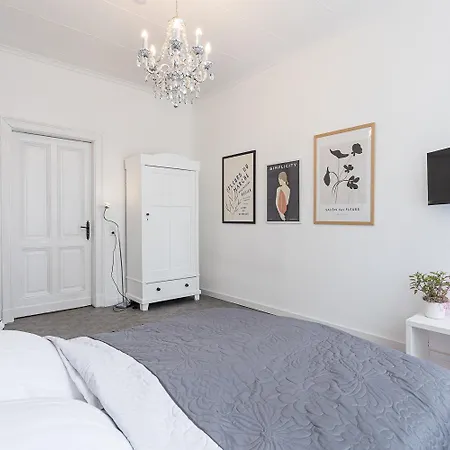 Central-stylish-your Apartament *